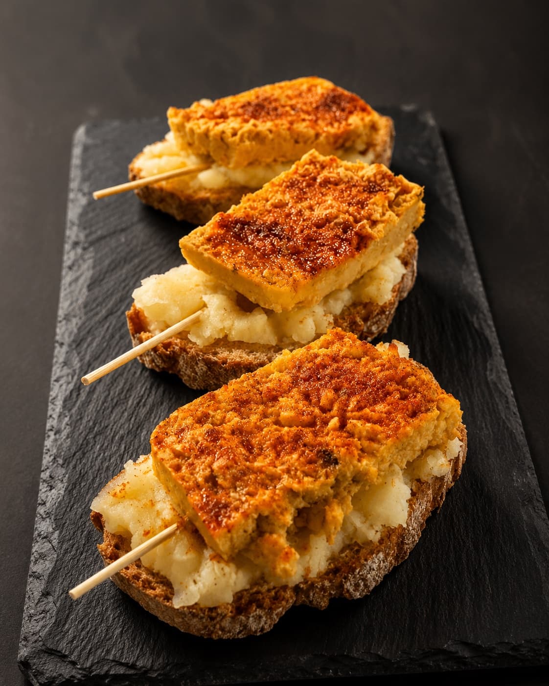 Pastel de pulpo con pimentón y patatas